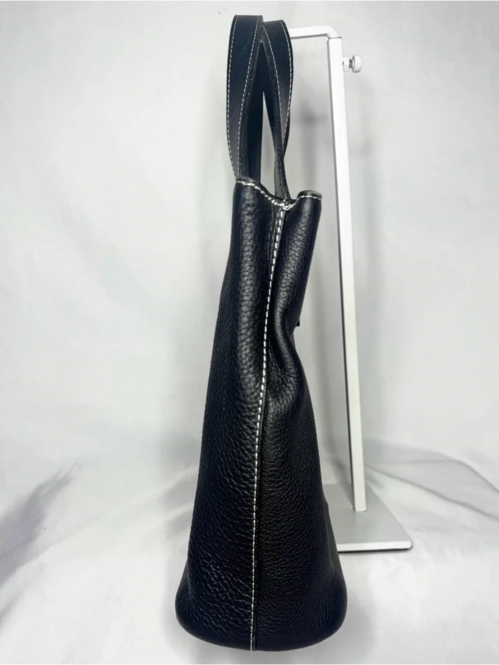 Burberrys Vintage Black Leather Top Handle Tote Bag w/COA!!!